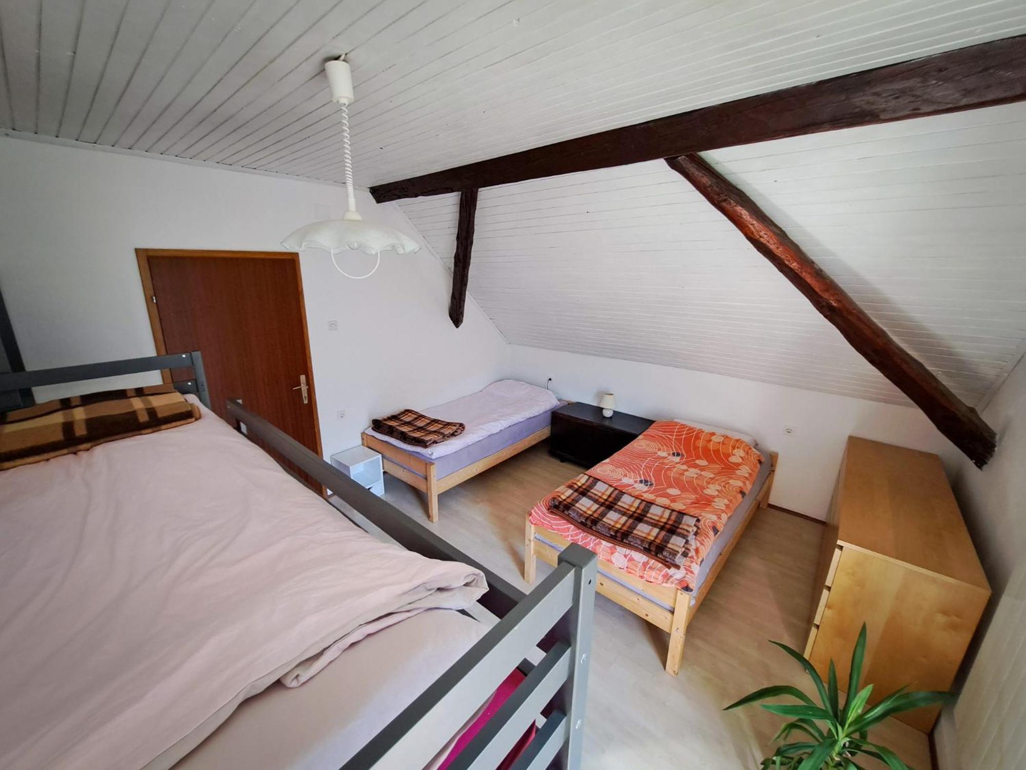 Ferienwohnung Hikers Hut Hisar Podbrdo Exterior foto