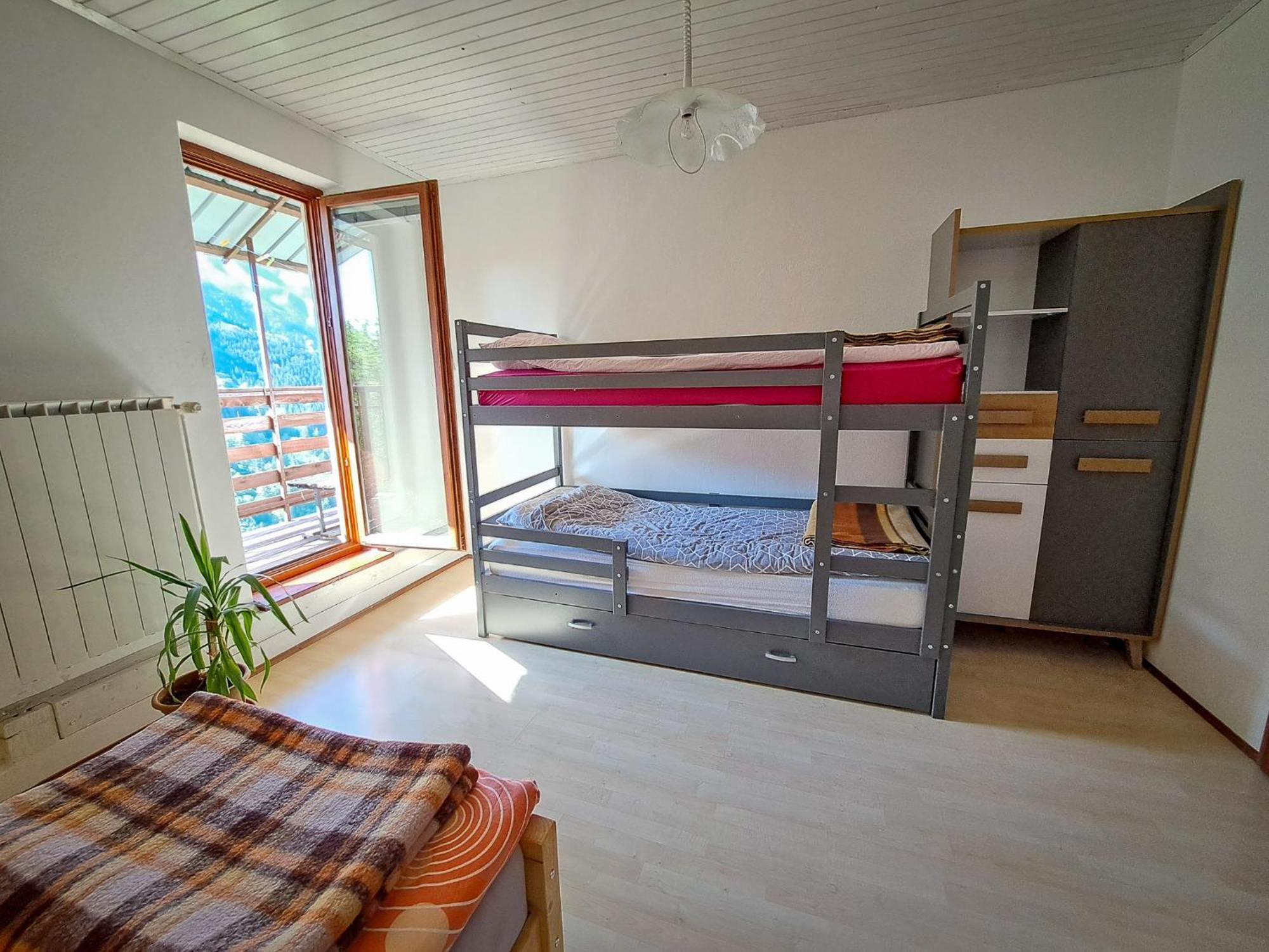 Ferienwohnung Hikers Hut Hisar Podbrdo Exterior foto